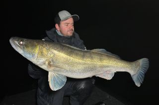 Sezónu jsme zakončili a jak jinak než ve znamení candátů. Ryba 97cm byla snem v mrazivém večeru😍😍 Za www.MojePrivlac.cz...